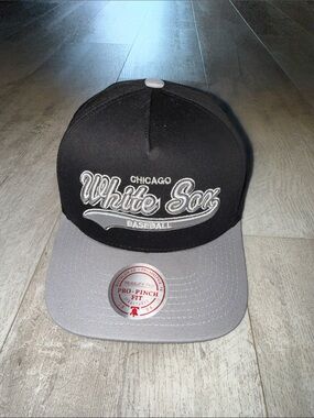 Mitchell & Ness Black and Gray Chicago White Sox Snapback